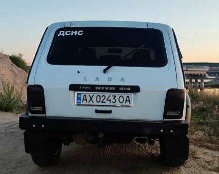 ВАЗ 21214 2011 в Харькове на Automoto.ua Белый ВАЗ 21214, объемом двигателя 1.69 л и пробегом 190 тыс. км за 6800 $, фото 5 на Automoto.ua