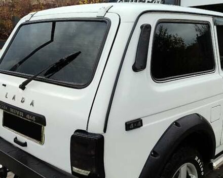 ВАЗ 21214 2011 в Харькове на Automoto.ua Белый ВАЗ 21214, объемом двигателя 1.69 л и пробегом 197 тыс. км за 5500 $, фото 4 на Automoto.ua