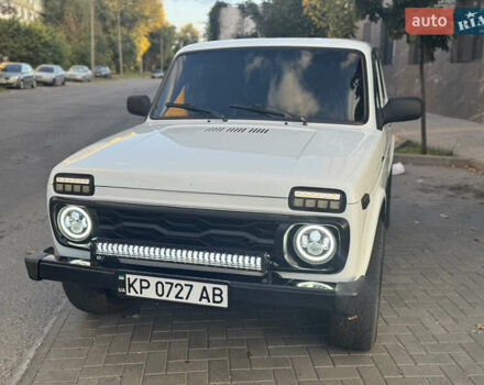 Білий ВАЗ 21214, об'ємом двигуна 1.7 л та пробігом 160 тис. км за 3999 $, фото 23 на Automoto.ua