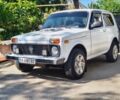 Белый ВАЗ 21214, объемом двигателя 1.7 л и пробегом 121 тыс. км за 4350 $, фото 2 на Automoto.ua