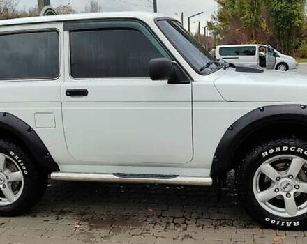 ВАЗ 21214 2011 в Харькове на Automoto.ua Белый ВАЗ 21214, объемом двигателя 1.69 л и пробегом 197 тыс. км за 5500 $, фото 8 на Automoto.ua