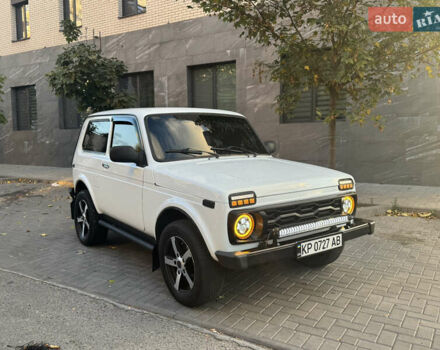 Білий ВАЗ 21214, об'ємом двигуна 1.7 л та пробігом 160 тис. км за 3999 $, фото 24 на Automoto.ua