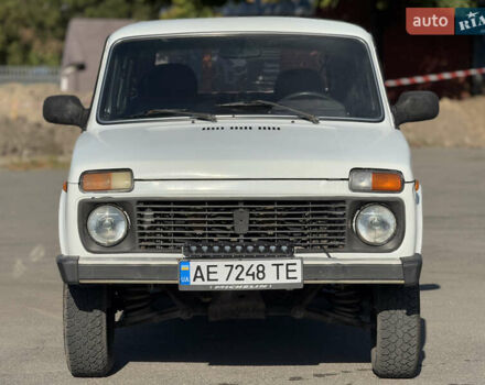 ВАЗ 21214 2011 в Днепре (Днепропетровске) на Automoto.ua Белый ВАЗ 21214, объемом двигателя 1.69 л и пробегом 295 тыс. км за 3599 $, фото 7 на Automoto.ua