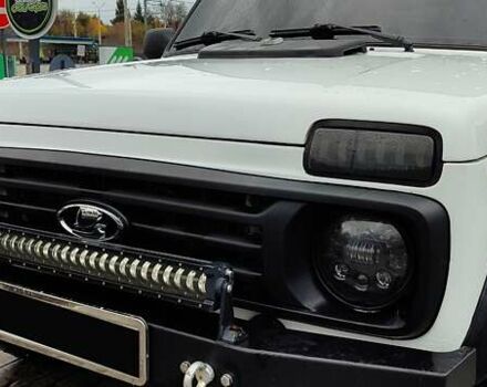 ВАЗ 21214 2011 в Харькове на Automoto.ua Белый ВАЗ 21214, объемом двигателя 1.69 л и пробегом 197 тыс. км за 5500 $, фото 3 на Automoto.ua