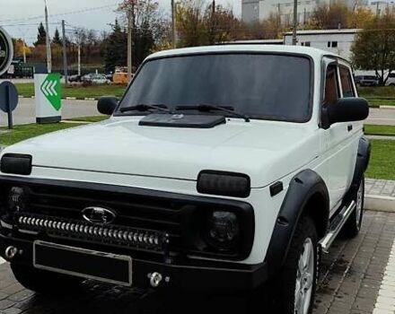 ВАЗ 21214 2011 в Харькове на Automoto.ua Белый ВАЗ 21214, объемом двигателя 1.69 л и пробегом 197 тыс. км за 5500 $, фото 2 на Automoto.ua