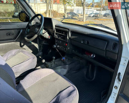 ВАЗ 21214 2011 у Дніпро (Дніпропетровську) на Automoto.ua Білий ВАЗ 21214, об'ємом двигуна 1.7 л та пробігом 295 тис. км за 3599 $, фото 11 на Automoto.ua