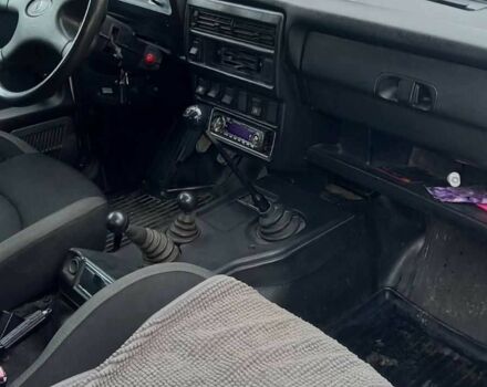 Белый ВАЗ 21214, объемом двигателя 1.7 л и пробегом 151 тыс. км за 3900 $, фото 2 на Automoto.ua