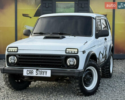 Белый ВАЗ 21214, объемом двигателя 1.7 л и пробегом 113 тыс. км за 4999 $, фото 17 на Automoto.ua