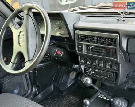 Белый ВАЗ 21214, объемом двигателя 1.7 л и пробегом 113 тыс. км за 4999 $, фото 4 на Automoto.ua