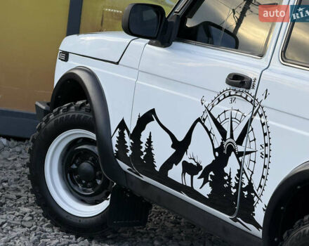 Белый ВАЗ 21214, объемом двигателя 1.7 л и пробегом 113 тыс. км за 4999 $, фото 15 на Automoto.ua