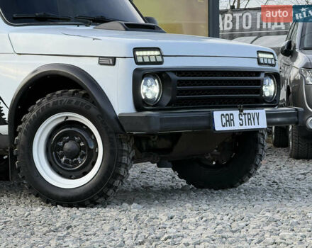 Белый ВАЗ 21214, объемом двигателя 1.7 л и пробегом 113 тыс. км за 4999 $, фото 8 на Automoto.ua