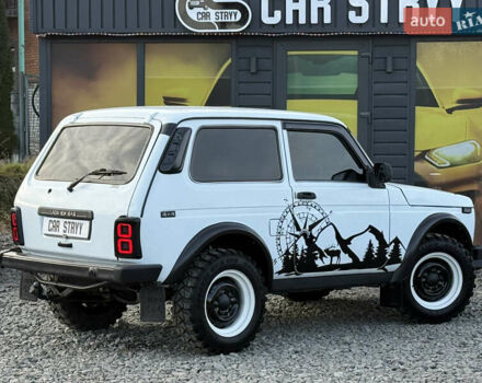 Белый ВАЗ 21214, объемом двигателя 1.7 л и пробегом 113 тыс. км за 4999 $, фото 23 на Automoto.ua