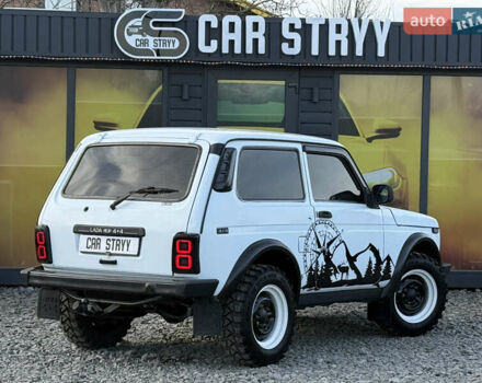 Белый ВАЗ 21214, объемом двигателя 1.7 л и пробегом 113 тыс. км за 4999 $, фото 3 на Automoto.ua