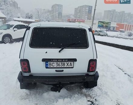 Белый ВАЗ 21214, объемом двигателя 1.69 л и пробегом 113 тыс. км за 4999 $, фото 21 на Automoto.ua
