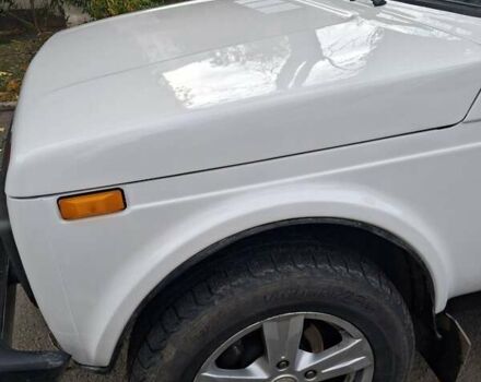 ВАЗ 21214 2012 в Харькове на Automoto.ua Белый ВАЗ 21214, объемом двигателя 1.7 л и пробегом 120 тыс. км за 5600 $, фото 4 на Automoto.ua