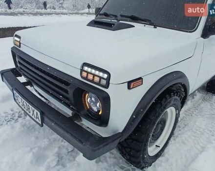 Белый ВАЗ 21214, объемом двигателя 1.69 л и пробегом 113 тыс. км за 4999 $, фото 26 на Automoto.ua