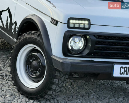 Белый ВАЗ 21214, объемом двигателя 1.7 л и пробегом 113 тыс. км за 4999 $, фото 9 на Automoto.ua