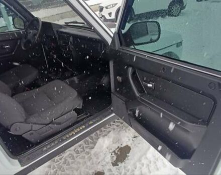 Белый ВАЗ 21214, объемом двигателя 1.69 л и пробегом 113 тыс. км за 4999 $, фото 10 на Automoto.ua