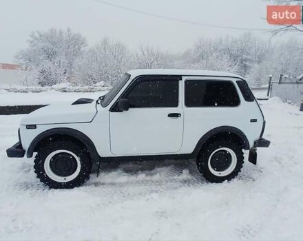 Белый ВАЗ 21214, объемом двигателя 1.69 л и пробегом 113 тыс. км за 4999 $, фото 17 на Automoto.ua