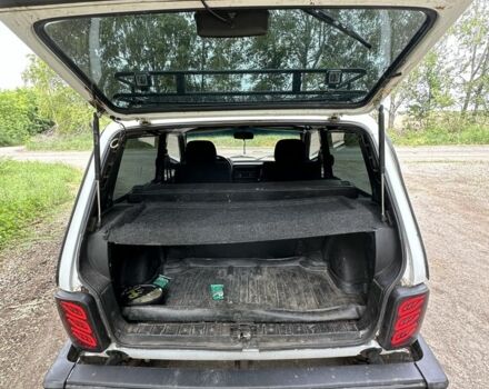 Белый ВАЗ 21214, объемом двигателя 1.7 л и пробегом 270 тыс. км за 4799 $, фото 10 на Automoto.ua