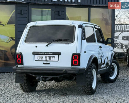 Белый ВАЗ 21214, объемом двигателя 1.7 л и пробегом 113 тыс. км за 4999 $, фото 22 на Automoto.ua