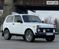 Белый ВАЗ 21214, объемом двигателя 1.7 л и пробегом 53 тыс. км за 7900 $, фото 2 на Automoto.ua