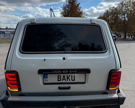 Белый ВАЗ 21214, объемом двигателя 1.7 л и пробегом 87 тыс. км за 6300 $, фото 3 на Automoto.ua