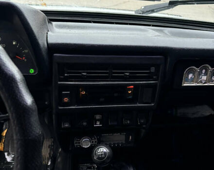 Білий ВАЗ 21214, об'ємом двигуна 1.69 л та пробігом 183 тис. км за 3900 $, фото 7 на Automoto.ua