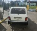Білий ВАЗ 21214, об'ємом двигуна 2 л та пробігом 198 тис. км за 3000 $, фото 3 на Automoto.ua