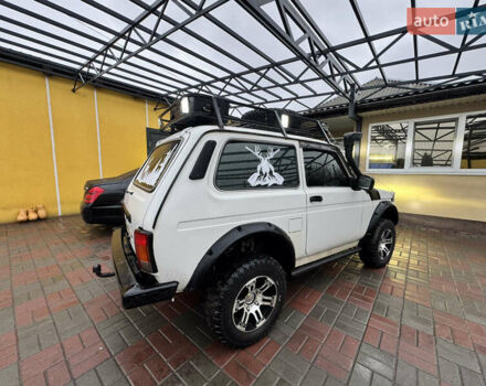 Белый ВАЗ 21214, объемом двигателя 1.7 л и пробегом 110 тыс. км за 6000 $, фото 14 на Automoto.ua