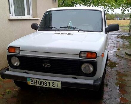 Белый ВАЗ 21214, объемом двигателя 1.7 л и пробегом 63 тыс. км за 5000 $, фото 1 на Automoto.ua