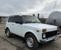 Белый ВАЗ 21214, объемом двигателя 1.7 л и пробегом 220 тыс. км за 3999 $, фото 1 на Automoto.ua