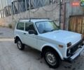 Белый ВАЗ 21214, объемом двигателя 1.69 л и пробегом 46 тыс. км за 6990 $, фото 2 на Automoto.ua