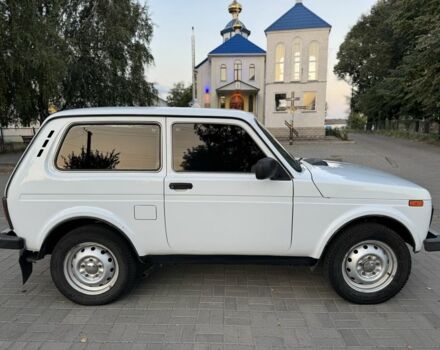 Белый ВАЗ 21214, объемом двигателя 1.7 л и пробегом 200 тыс. км за 4200 $, фото 7 на Automoto.ua