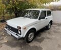 Белый ВАЗ 21214, объемом двигателя 1.7 л и пробегом 200 тыс. км за 3900 $, фото 4 на Automoto.ua