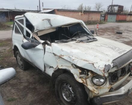 Белый ВАЗ 21214, объемом двигателя 1.7 л и пробегом 120 тыс. км за 1600 $, фото 2 на Automoto.ua