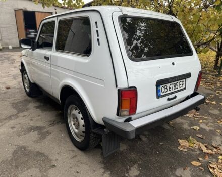 Белый ВАЗ 21214, объемом двигателя 1.7 л и пробегом 200 тыс. км за 3900 $, фото 5 на Automoto.ua