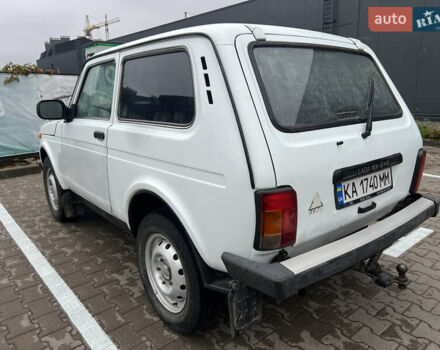 Белый ВАЗ 21214, объемом двигателя 1.7 л и пробегом 195 тыс. км за 4000 $, фото 3 на Automoto.ua