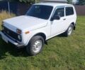 Белый ВАЗ 21214, объемом двигателя 1 л и пробегом 210 тыс. км за 3198 $, фото 1 на Automoto.ua