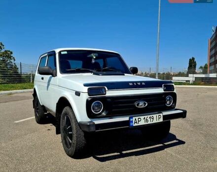 Белый ВАЗ 21214, объемом двигателя 1.69 л и пробегом 43 тыс. км за 7700 $, фото 1 на Automoto.ua