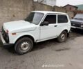 Белый ВАЗ 21214, объемом двигателя 1.7 л и пробегом 180 тыс. км за 3500 $, фото 1 на Automoto.ua