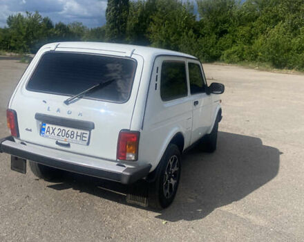 Білий ВАЗ 21214, об'ємом двигуна 1.7 л та пробігом 23 тис. км за 9500 $, фото 1 на Automoto.ua