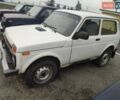 Білий ВАЗ 21214, об'ємом двигуна 1.7 л та пробігом 300 тис. км за 2421 $, фото 2 на Automoto.ua