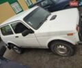Білий ВАЗ 21214, об'ємом двигуна 1.7 л та пробігом 300 тис. км за 2421 $, фото 3 на Automoto.ua