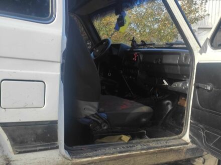 Белый ВАЗ 21214, объемом двигателя 1.7 л и пробегом 182 тыс. км за 3300 $, фото 1 на Automoto.ua