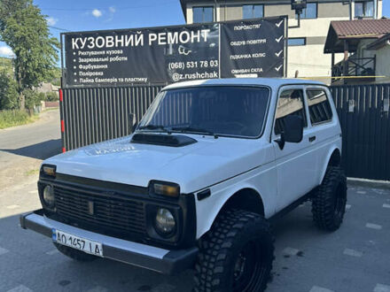 ВАЗ 21214 2006 у Межгорье на Automoto.ua Білий ВАЗ 21214, об'ємом двигуна 1.7 л та пробігом 111 тис. км за 3000 $, фото 1 на Automoto.ua