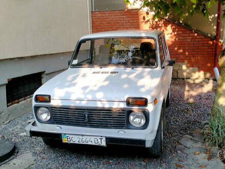 ВАЗ 21214 2006 в Львове на Automoto.ua Белый ВАЗ 21214, объемом двигателя 1.7 л и пробегом 133 тыс. км за 3700 $, фото 1 на Automoto.ua