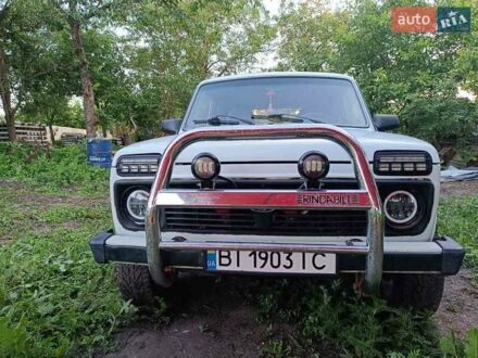 ВАЗ 21214 2006 у Шишаках на Automoto.ua Білий ВАЗ 21214, об'ємом двигуна 1.69 л та пробігом 52 тис. км за 4200 $, фото 1 на Automoto.ua