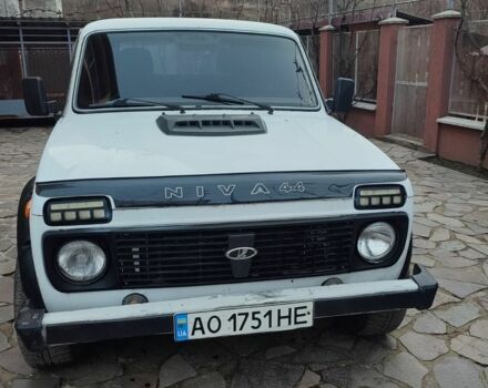 Білий ВАЗ 21214, об'ємом двигуна 1.7 л та пробігом 180 тис. км за 3500 $, фото 1 на Automoto.ua