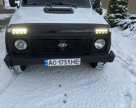 Білий ВАЗ 21214, об'ємом двигуна 1.7 л та пробігом 181 тис. км за 3999 $, фото 1 на Automoto.ua